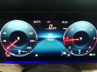 MERCEDES-BENZ E SERISI 200 D AMG 2023