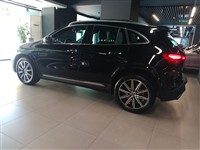 MERCEDES-BENZ EQA  250+ 2025